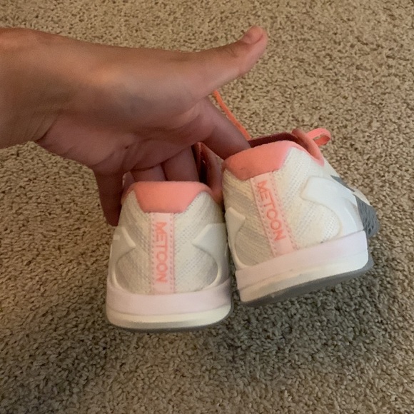 nike training shoes - Picture 3 of 3